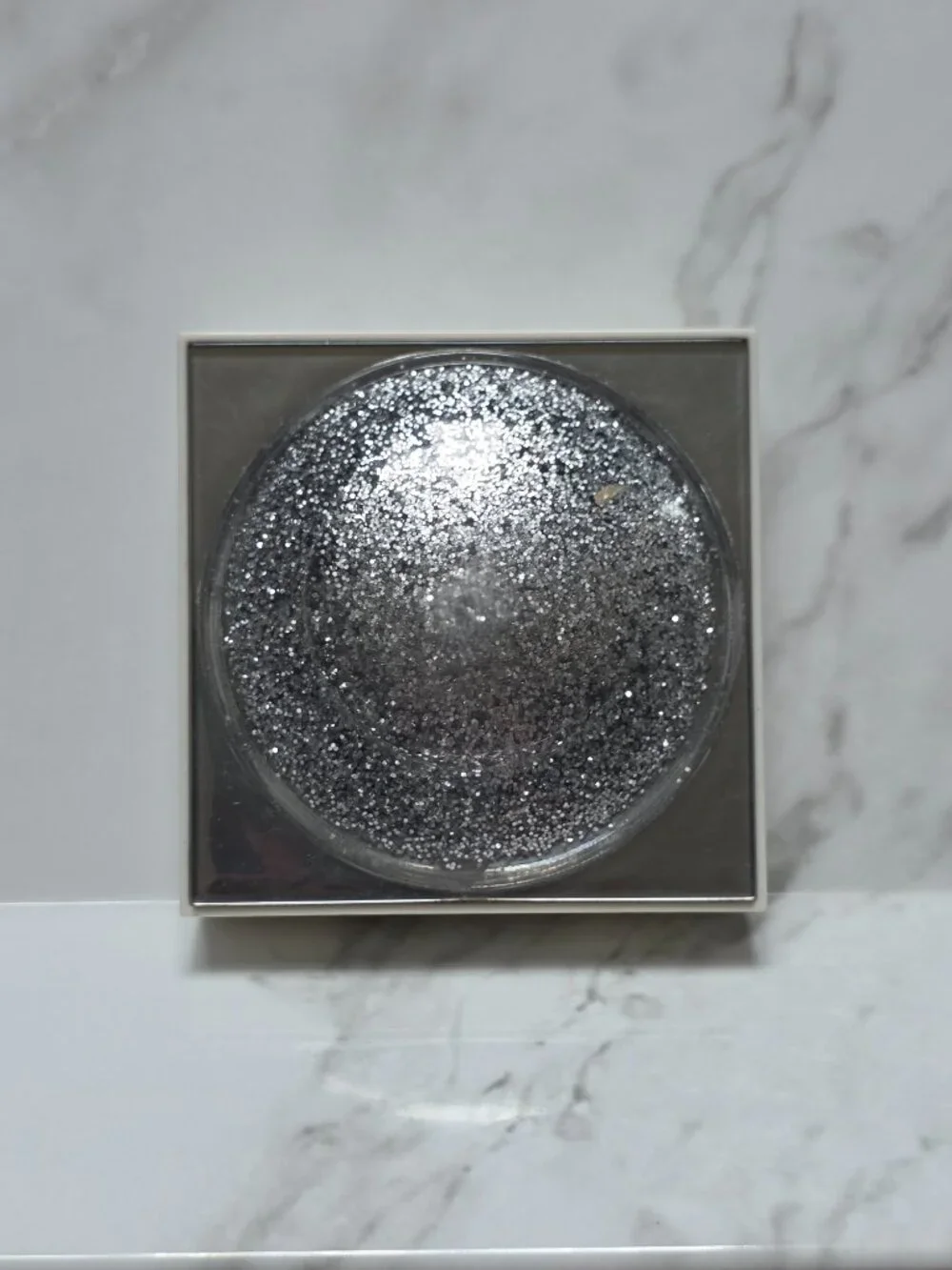 MAC 6 SNOWGLOBE Eye Shadows COOL